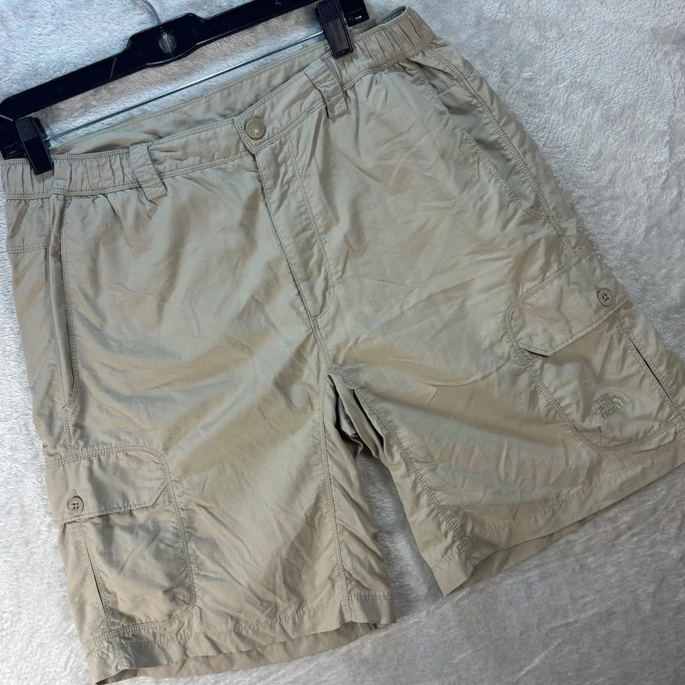 The North Face Men's Cargo Hiking Shorts Tan Nylon Trail Outdoor Pockets Size M‎